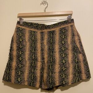 Rachel Comey High Waist Snake Print Shorts - Black and Tan. Size 6